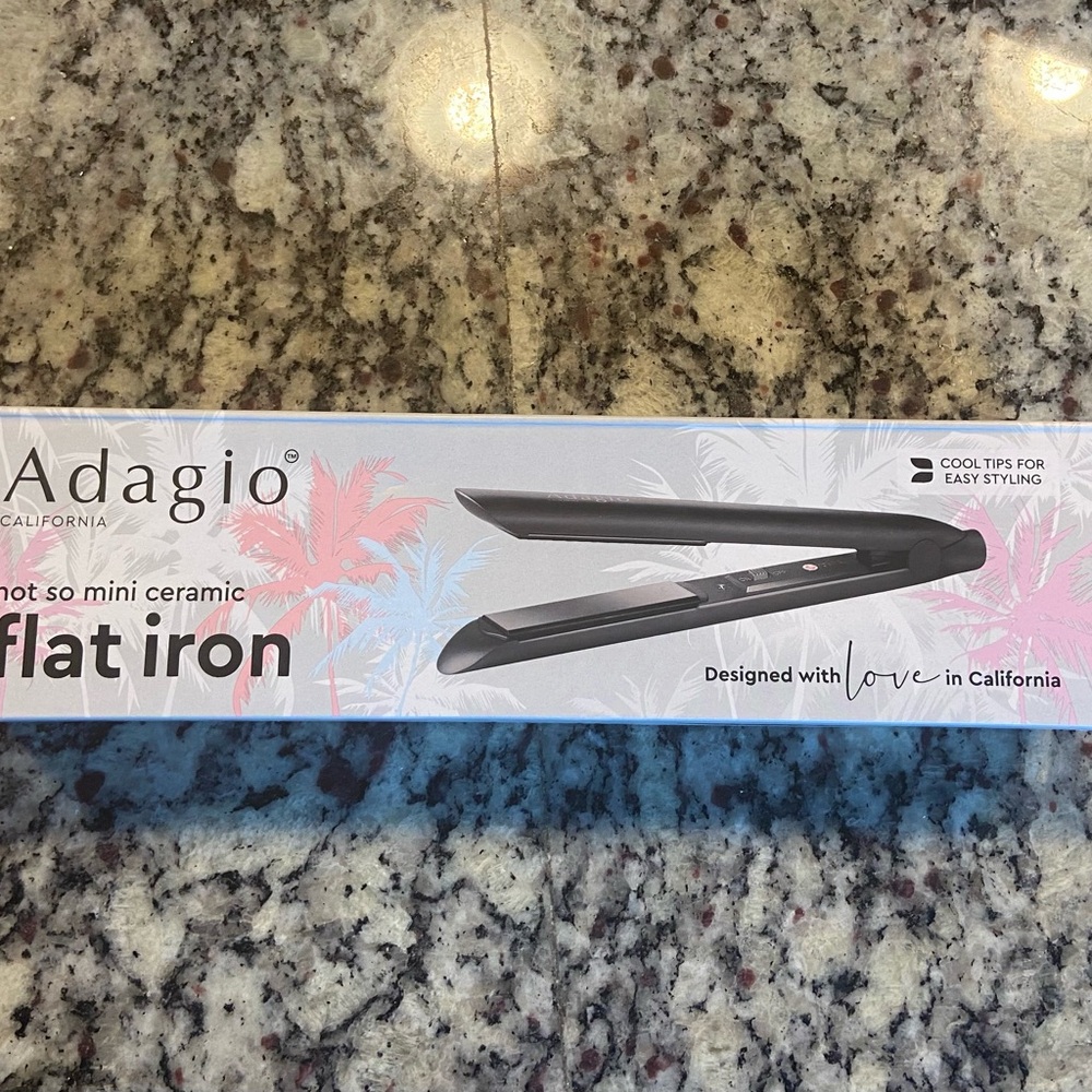 Adagio Black Ceramic Flat Iron